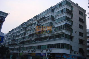 華峰裙樓3室1廳1衛(wèi)住宅出售，110㎡僅242萬